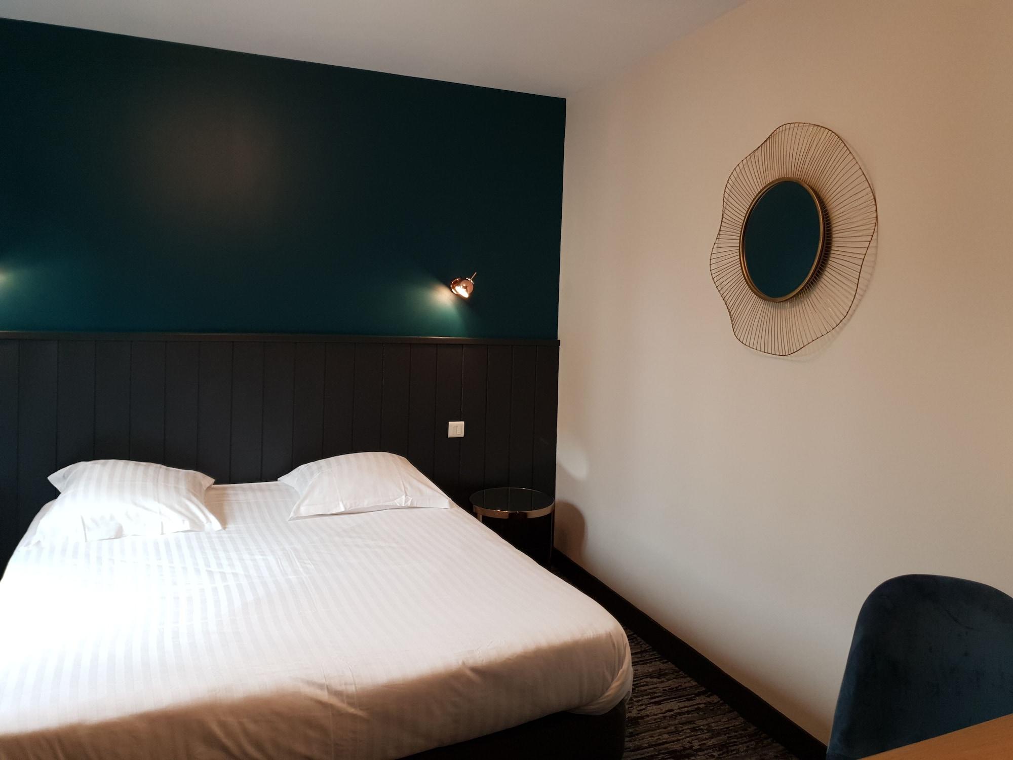 The Originals Boutique, Hotel La Colonne De Bronze, Saint-Valery-Sur-Somme Exterior photo